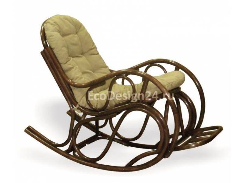 кресло-качалка из ротанга с подножкой в Пензе